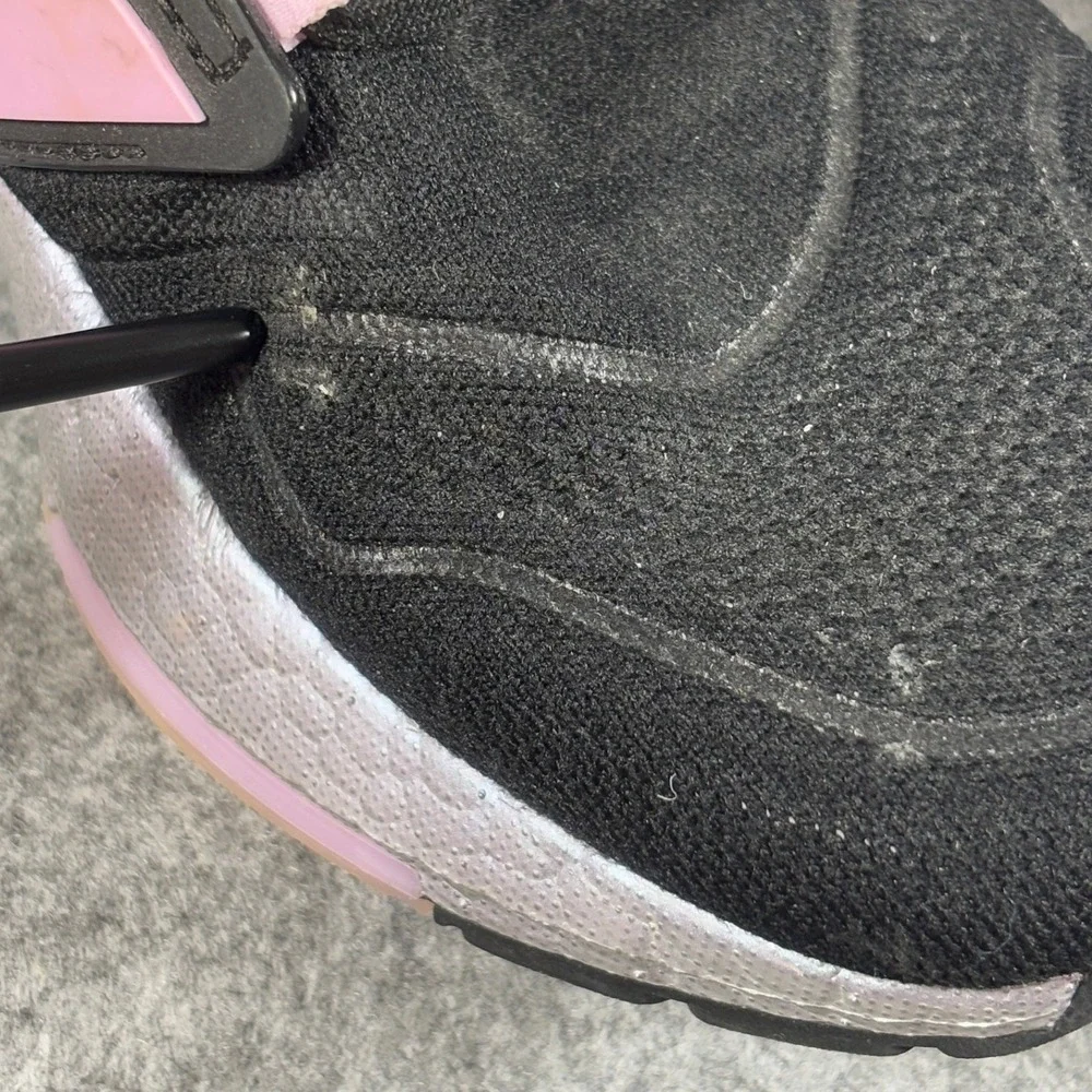 Adidas Ultraboost 22 Womens Size 8 Black Pink Running Shoes Sneakers HP2480